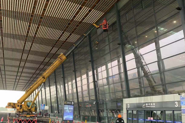 沙县玻璃幕墙维护和保养